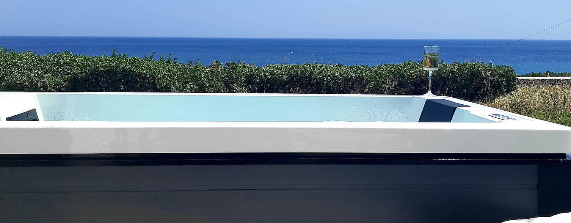 PAROS SEA VIEW APARTMENTS Slide-2